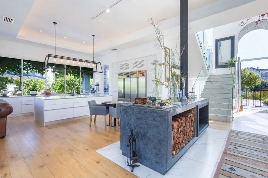 4 Bedroom Property for Sale in Val De Vie Estate Western Cape